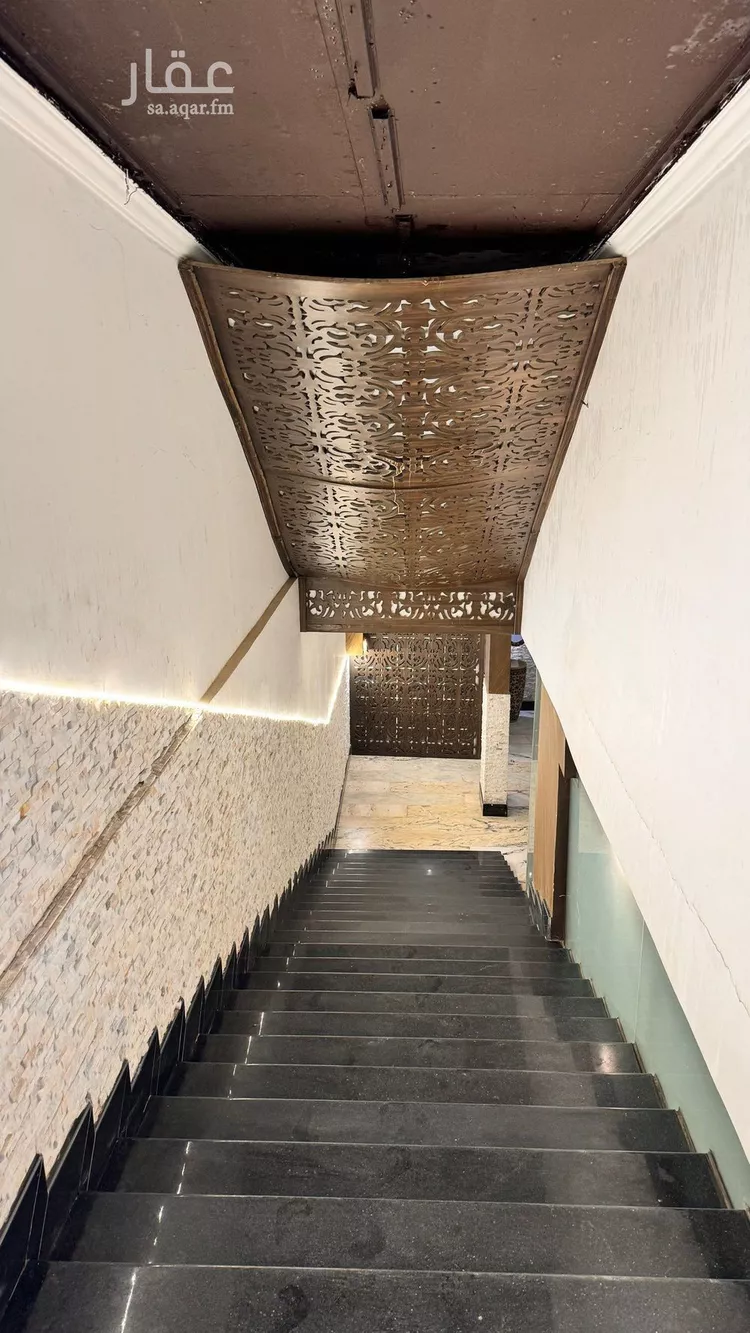 فيلا للإيجار في شارع البزوري, حي شبرا, مدينة الرياض, منطقة الرياض صورة 2