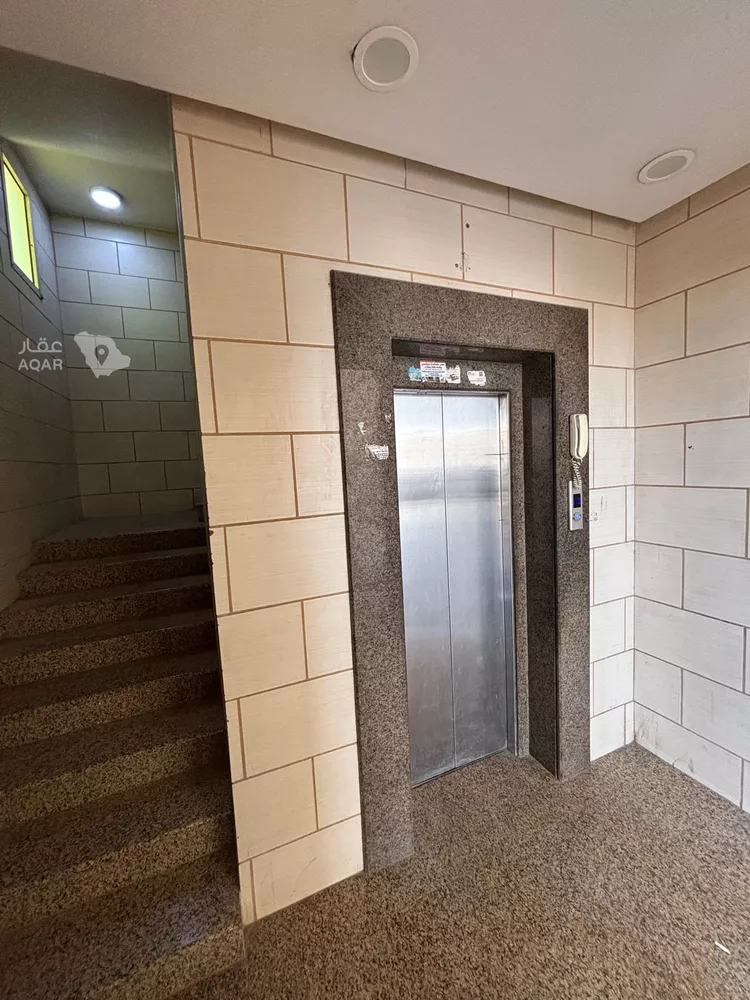 عمارة للبيع في شارع النصر, حي المصانع, مدينة الرياض, منطقة الرياض صورة 2