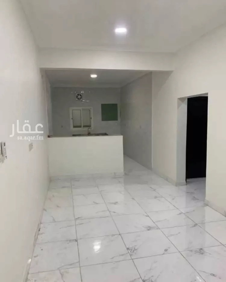 شقة للإيجار في شارع العز بن عبدالسلام, حي السويس 1, مدينة جازان, منطقة جازان صورة 4