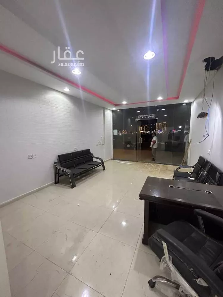 محل للإيجار في شارع الحسن اليمني, حي الرحاب 1, مدينة جازان, منطقة جازان صورة 2