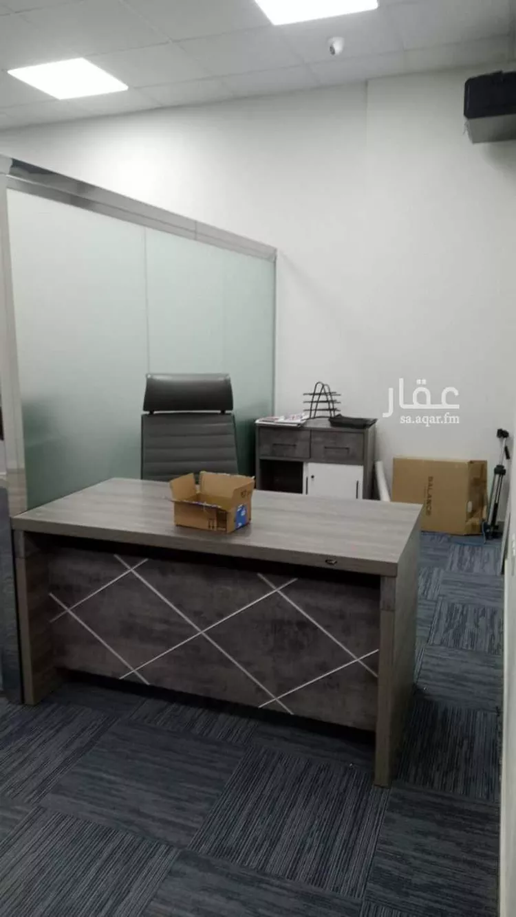 مكتب تجاري للإيجار في شارع انس بن مالك لفرعي, حي الياسمين, مدينة الرياض, منطقة الرياض صورة 2