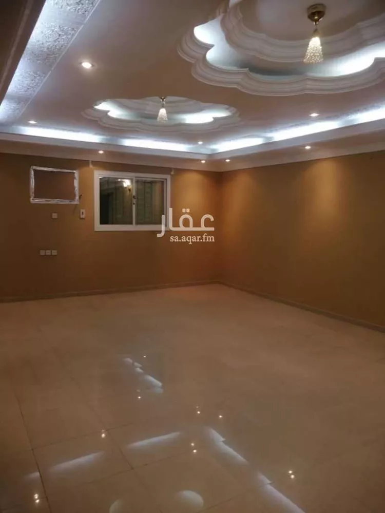 عمارة للبيع في شارع أبي مصعب الزهري, حي السداد, مدينة امارة منطقة مكة المكرمة - الطائف, منطقة مكة المكرمة صورة 4