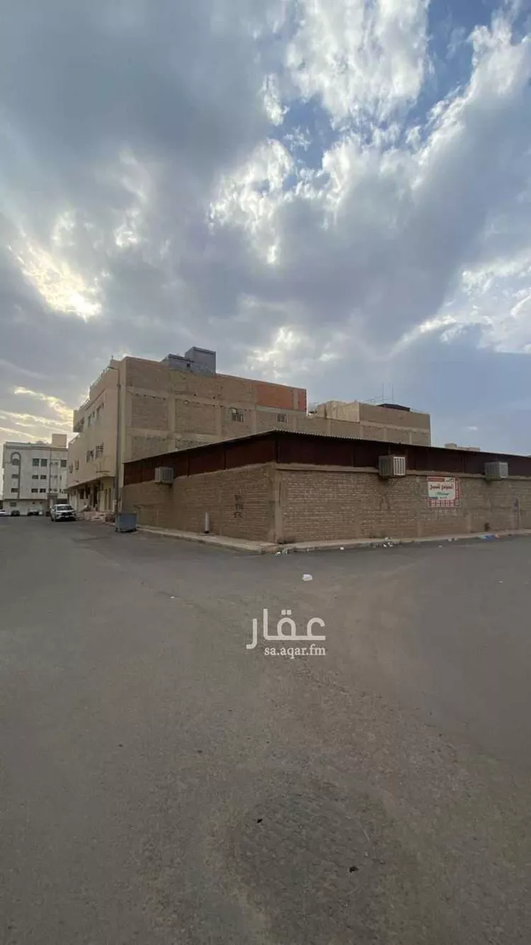 أرض للبيع في شارع سهل بن عمرو البخاري, حي بنى عبد الأشهل, مدينة المدينة المنورة, منطقة المدينة المنورة 1 صورة