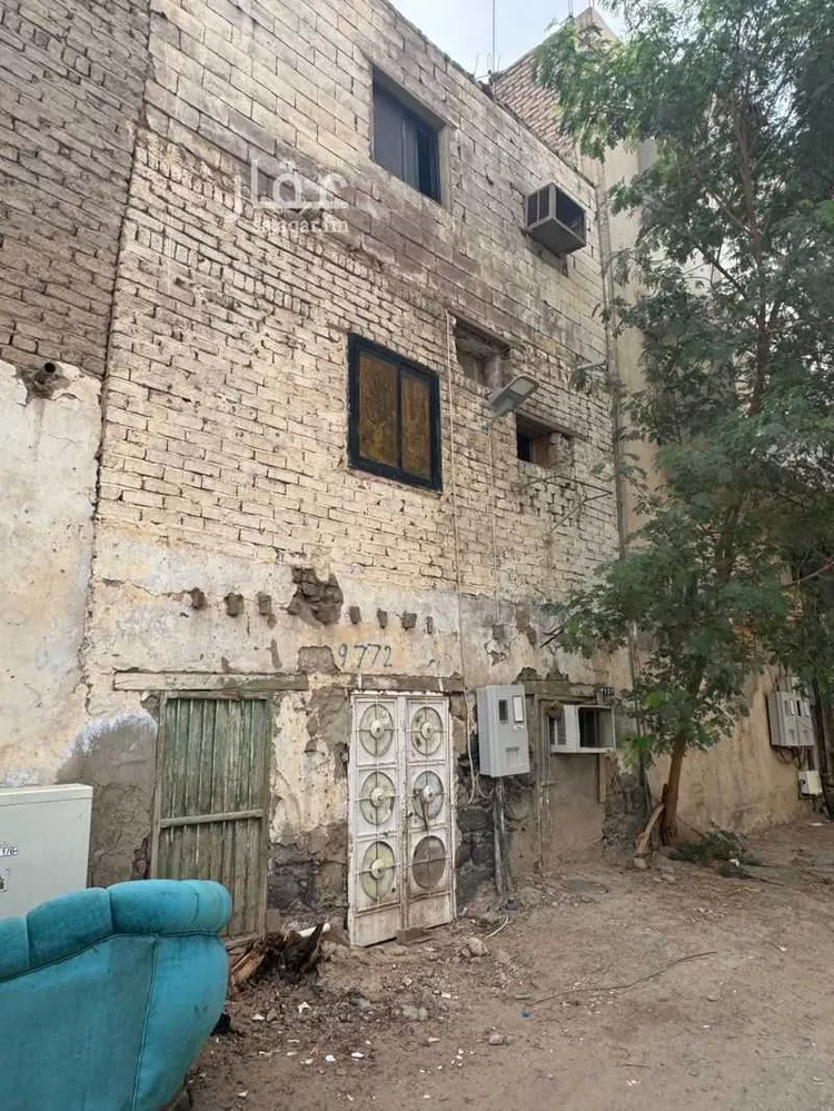عمارة للبيع في شارع غزية ابن عمرو, حي السقيا, مدينة المدينة المنورة, منطقة المدينة المنورة صورة 2