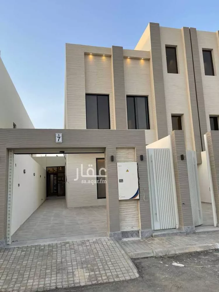 دور للبيع في حي عكاظ, مدينة الرياض, منطقة الرياض صورة 2