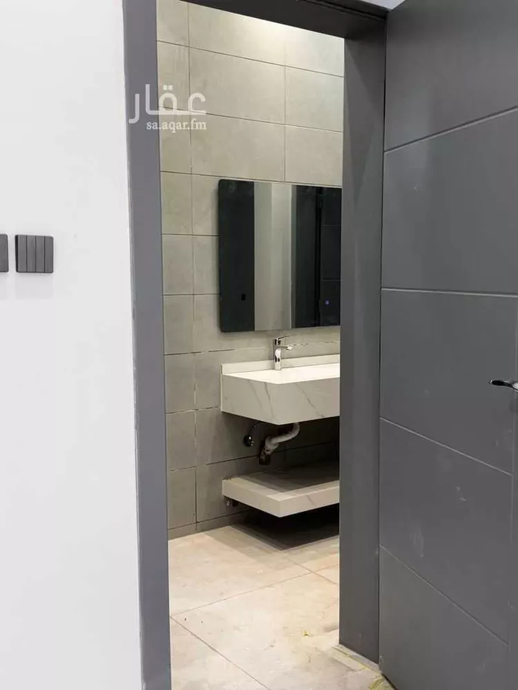عمارة للبيع في شارع يحيىى امان, حي المعزاب, مدينة خميس مشيط, منطقة عسير صورة 3