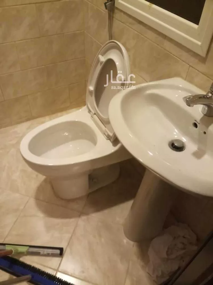 شقة للإيجار في شارع خريص, حي الحمراء, مدينة الخبر, المنطقة الشرقية 7