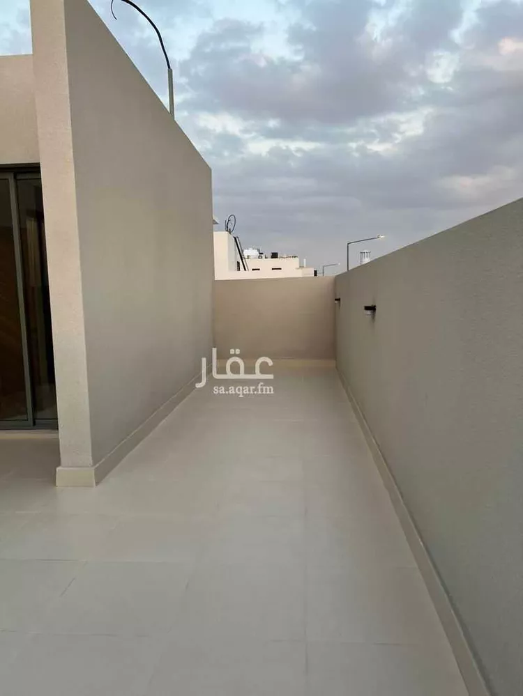 فيلا للبيع في شارع مسلم بن عبيدالله, حي العارض, مدينة الرياض, منطقة الرياض صورة 4