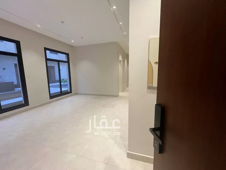 فيلا للبيع في شارع إبراهيم بن جمعان, حي العارض, مدينة الرياض, منطقة الرياض صورة 3