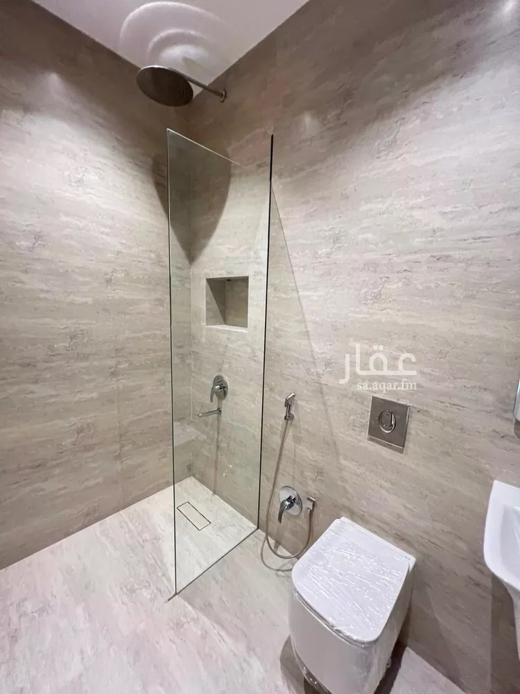 فيلا للبيع في شارع إبراهيم بن السندي, حي القيروان, مدينة الرياض, منطقة الرياض 9