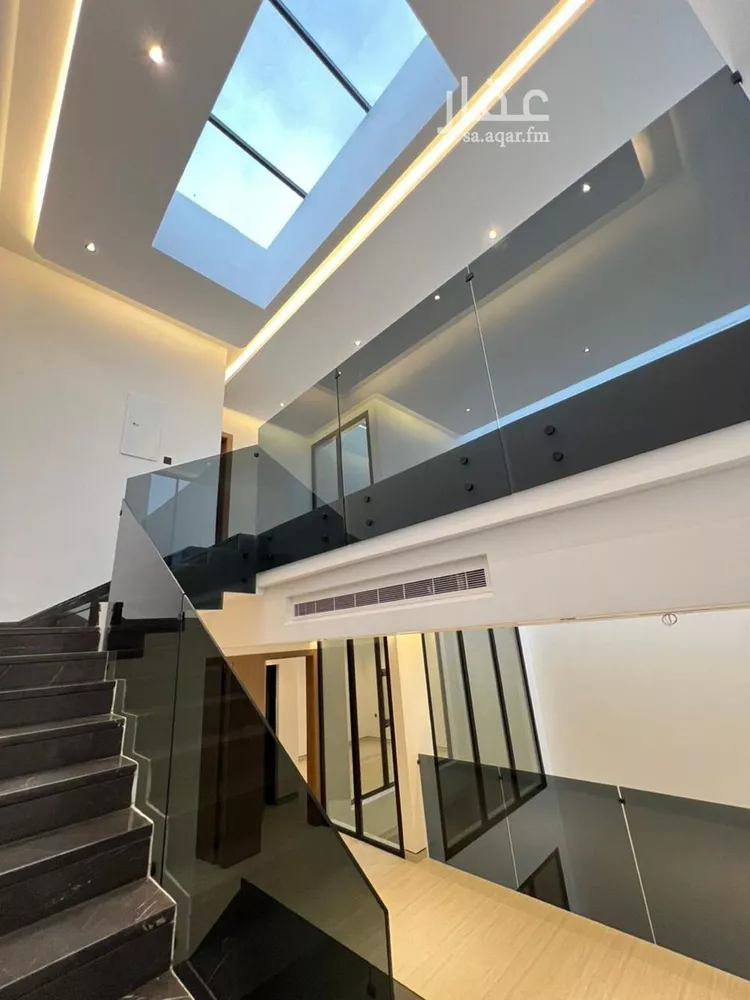 فيلا للبيع في شارع مساعد بن أحمد السديري, حي العارض, مدينة الرياض, منطقة الرياض 12