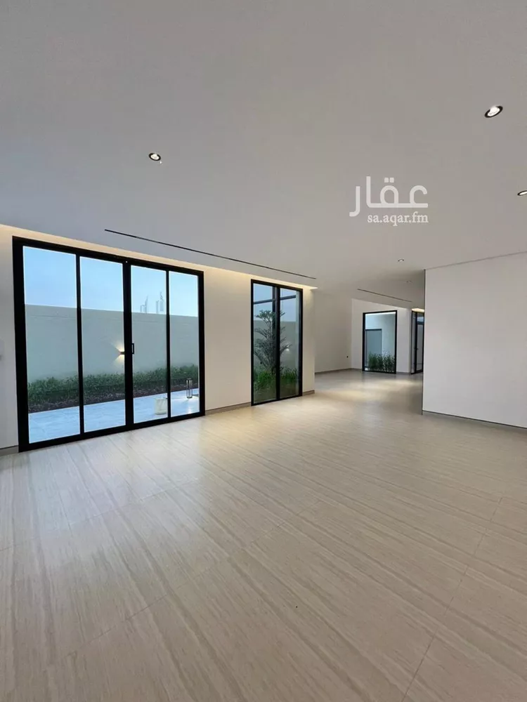 فيلا للبيع في شارع مساعد بن أحمد السديري, حي العارض, مدينة الرياض, منطقة الرياض صورة 3