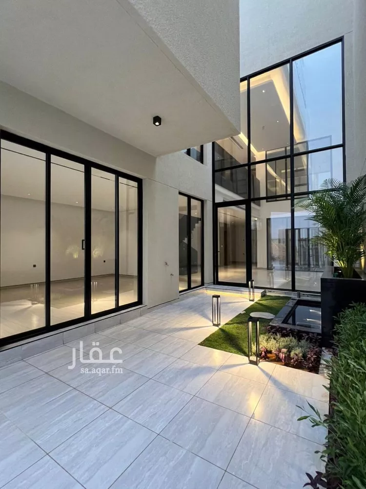 فيلا للبيع في شارع مساعد بن أحمد السديري, حي العارض, مدينة الرياض, منطقة الرياض 13