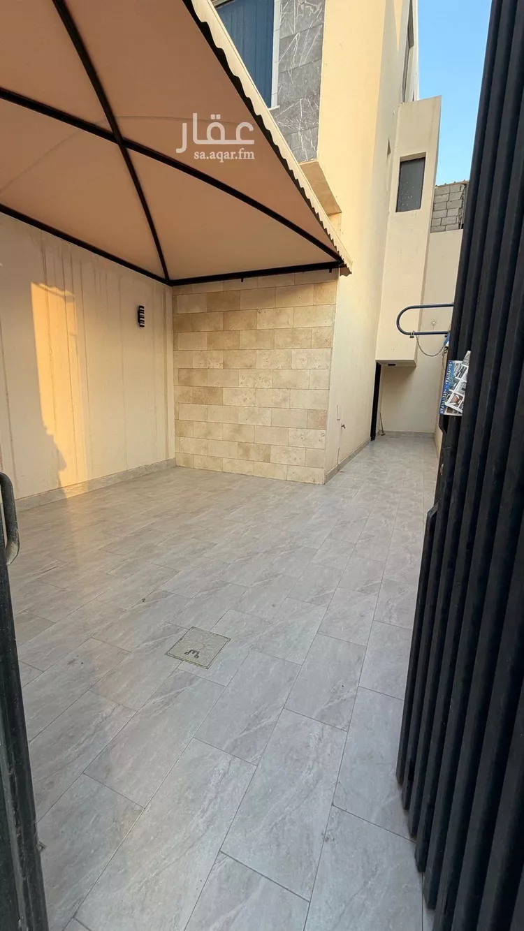 فيلا للإيجار في شارع العجمة, حي الرمال, مدينة الرياض, منطقة الرياض صورة 2