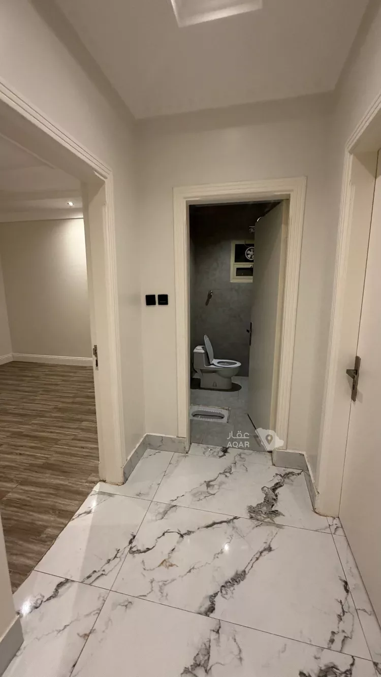 Floor for Rent in Riyadh Al Munsiyah 14