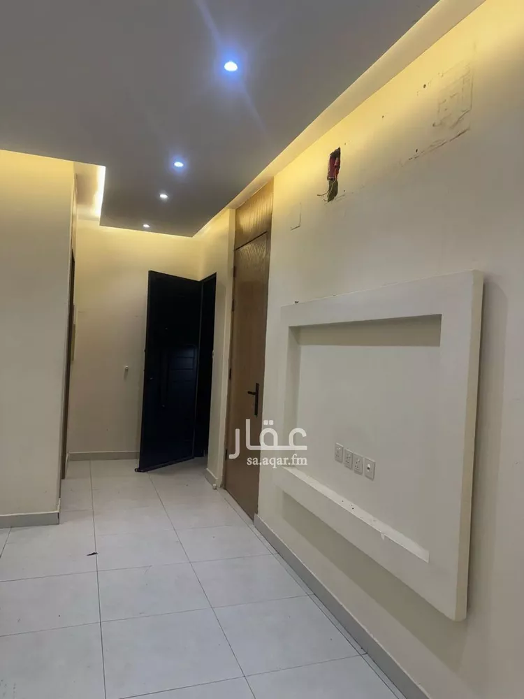 شقة للإيجار في شارع حسن الشاعر, حي عكاظ, مدينة الرياض, منطقة الرياض صورة 4