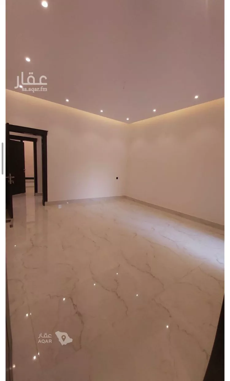 Floor for Rent in Riyadh Ar Rimal 7