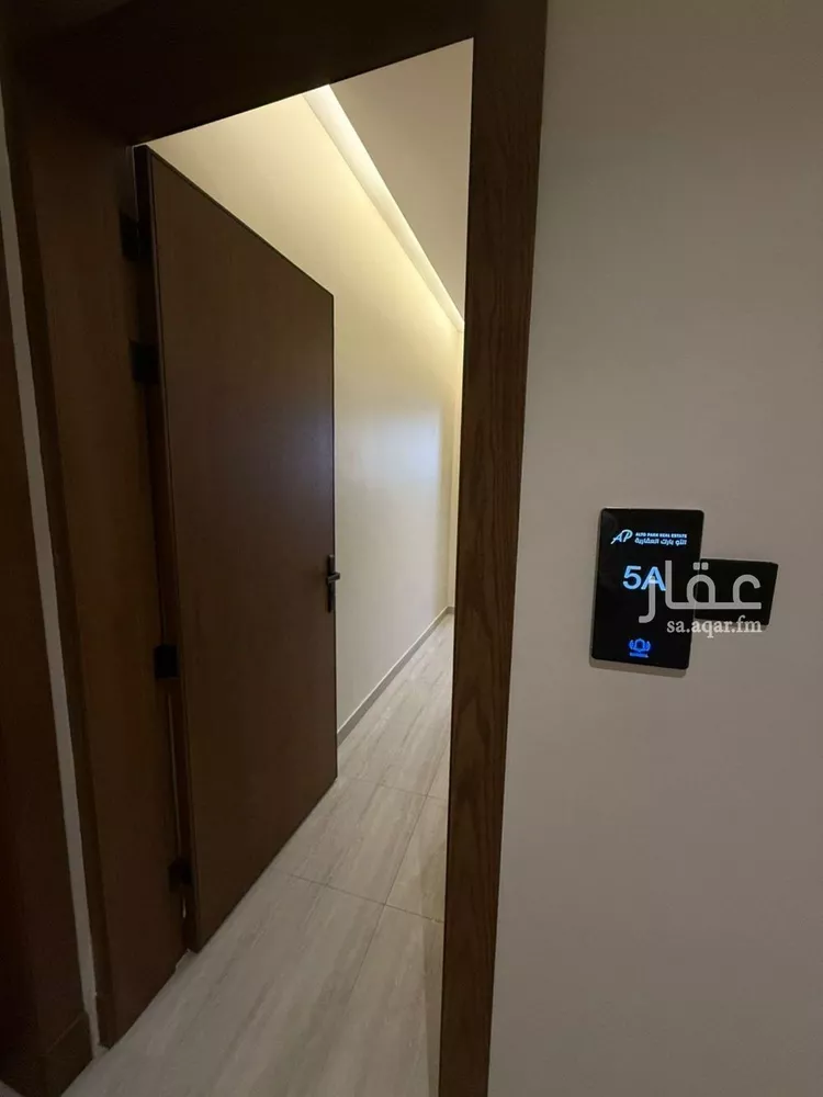 عمارة للبيع في شارع القعقاع بن عمرو, حي العريجاء الغربي, مدينة الرياض, منطقة الرياض