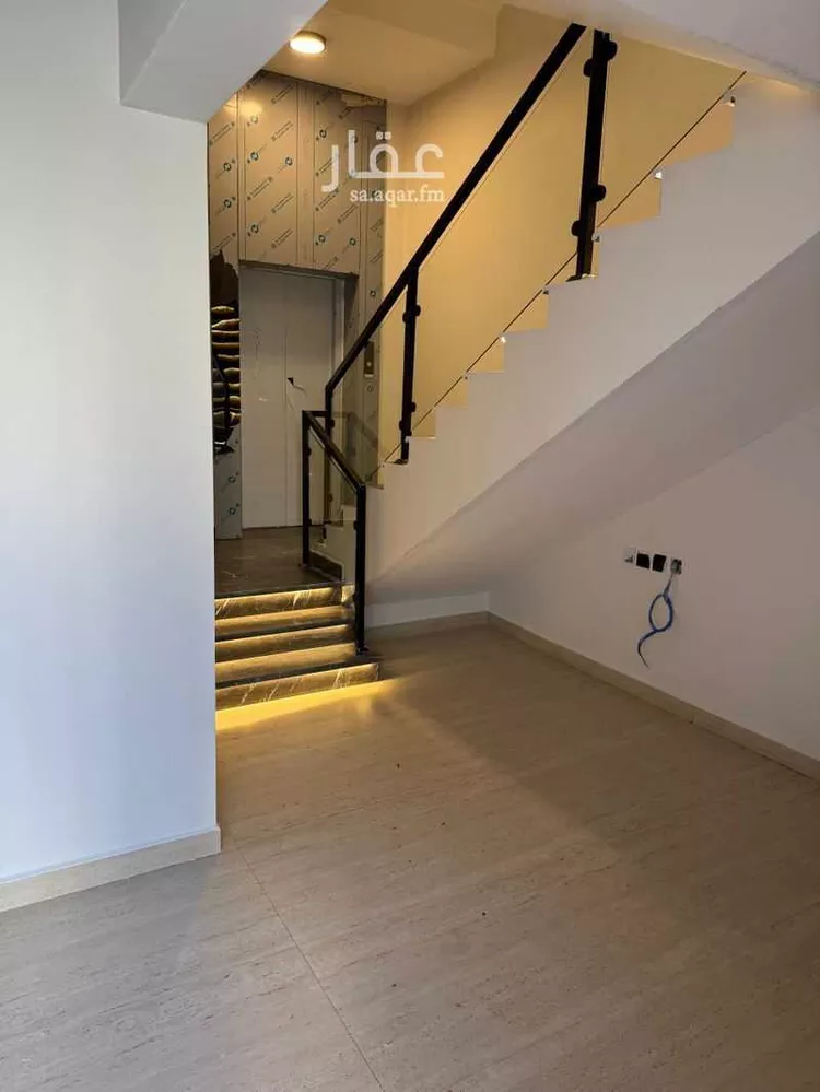 دور للبيع في شارع الامير خالد بن بندر, حي النرجس, مدينة الرياض, منطقة الرياض صورة 5