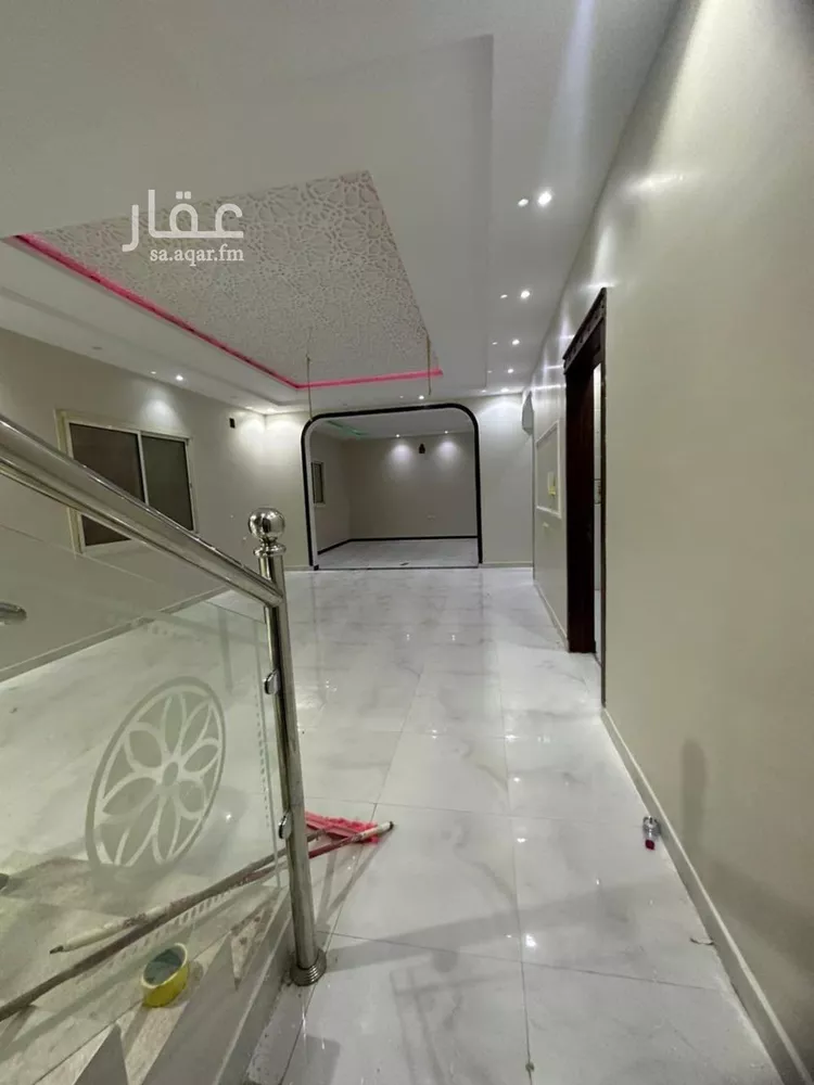 فيلا للبيع في شارع زين الدين النابلسي, حي الرمال, مدينة الرياض, منطقة الرياض صورة 3
