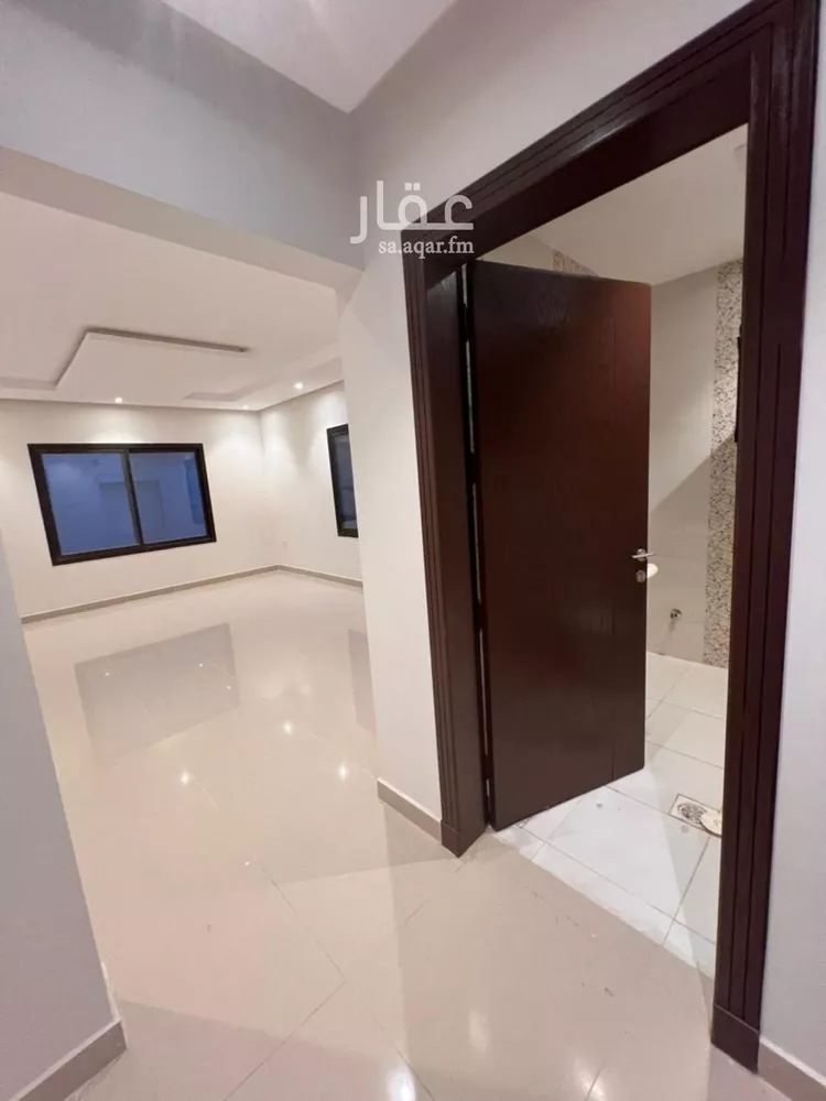 فيلا للبيع في شارع الرس, حي الياسمين, مدينة الرياض, منطقة الرياض صورة 3