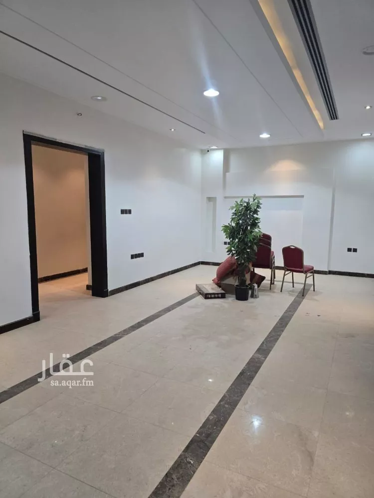 فيلا للبيع في شارع الرس, حي الياسمين, مدينة الرياض, منطقة الرياض صورة 2