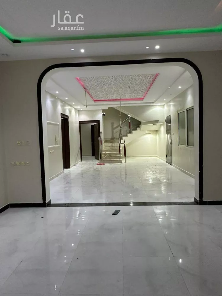 فيلا للبيع في شارع زين الدين النابلسي, حي الرمال, مدينة الرياض, منطقة الرياض صورة 2