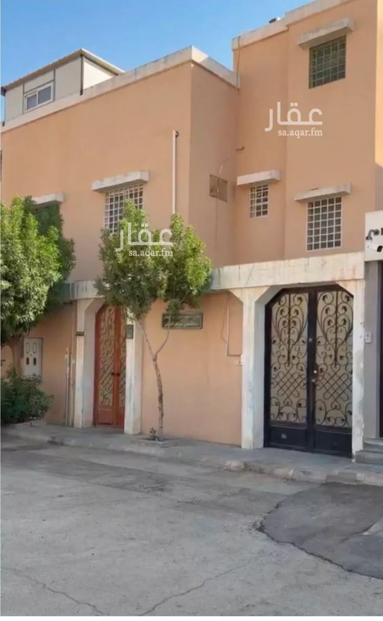 فيلا للبيع في شارع شهيد الدين ثم الوطن عبدالمغنى عواض الث, حي الشهداء, مدينة الرياض, منطقة الرياض