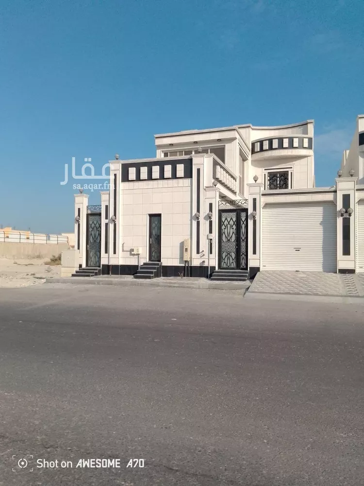 فيلا للبيع في شارع البراء بن مالك, حي الشراع, مدينة الخبر, المنطقة الشرقية صورة 2