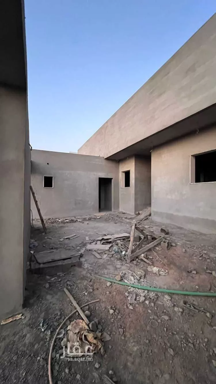 Floor for Sale in Medina King Fahd 6