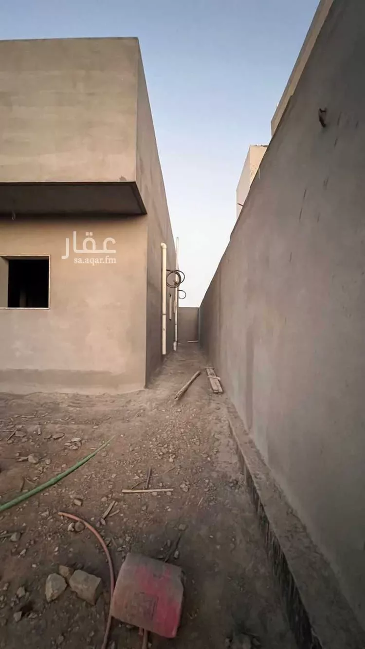 Floor for Sale in Medina King Fahd 8