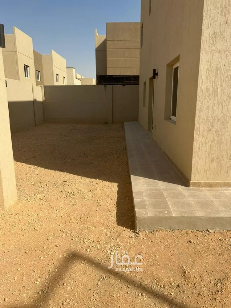 فيلا للإيجار في شارع محمد بن أبي الشرف, حي مطار الملك خالد الدولي, مدينة الرياض, منطقة الرياض صورة 3