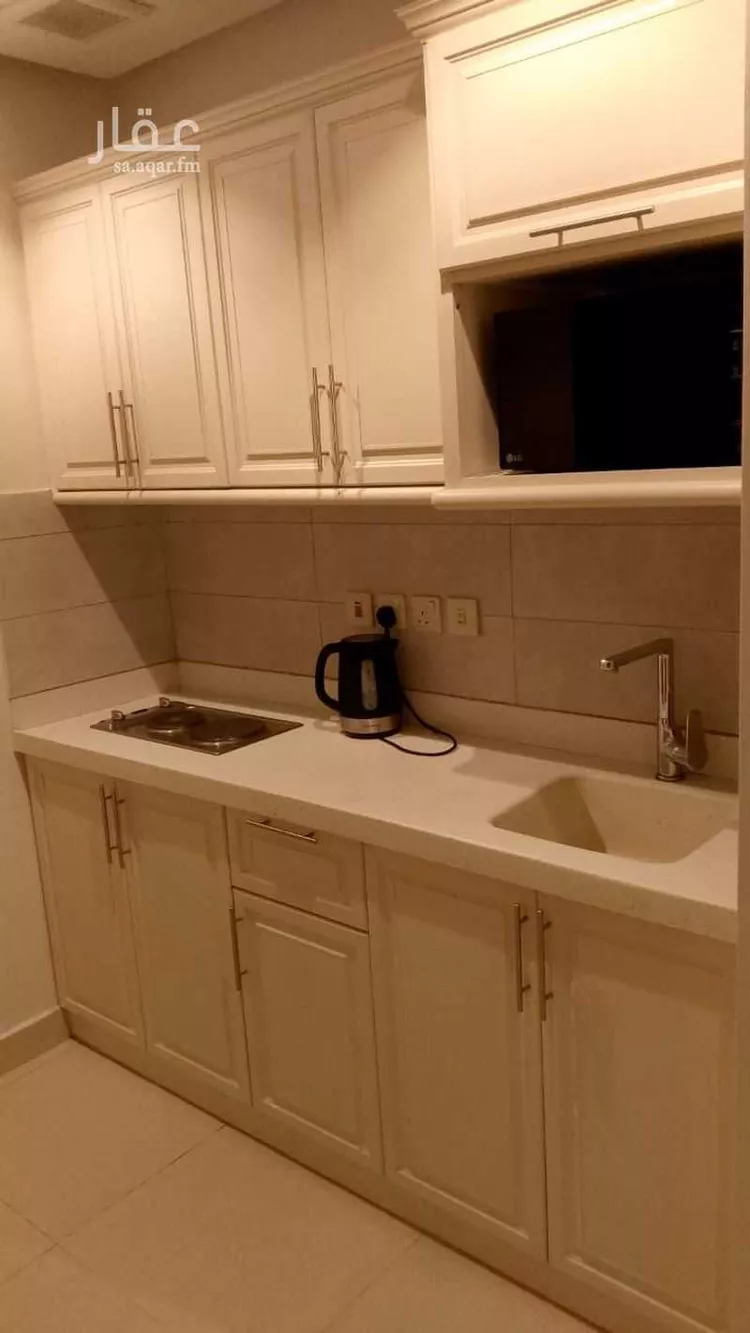 عمارة للإيجار في شارع ياسر بن مالك, حي السليمانية, مدينة الرياض, منطقة الرياض صورة 5