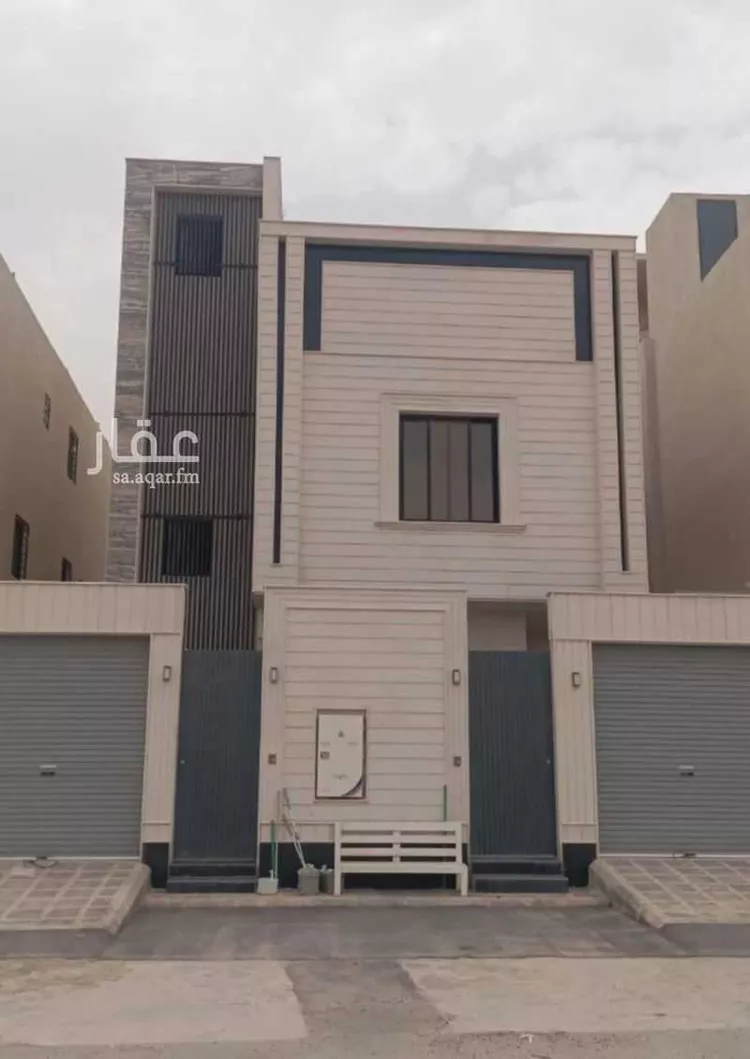 Floor for Sale in Riyadh Al Janadriyah