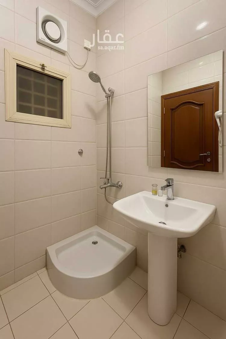 شقة مفروشة للحجز في شارع سعيد بن الحارث الانصاري ، حي الملك فهد ، المدينة المنورة ، منطقة المدينة المنورة