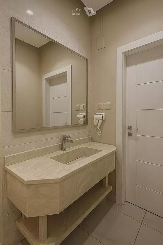 Building for Rent in Medina Al Khalidiyah 9
