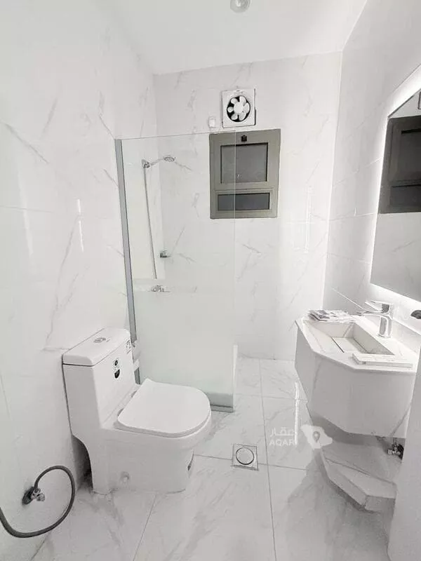 Building for Rent in Medina Al Khalidiyah 10