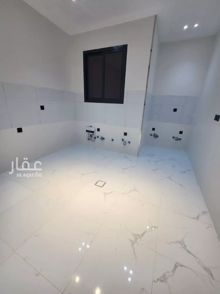 فيلا للبيع في شارع علي الزبيري, حي طويق, مدينة الرياض, منطقة الرياض 13