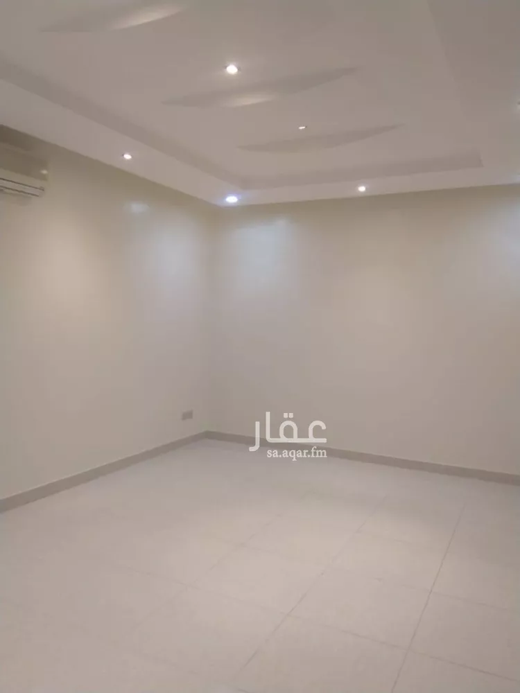فيلا للبيع في شارع المحيط, حي الربيع, مدينة الرياض, منطقة الرياض