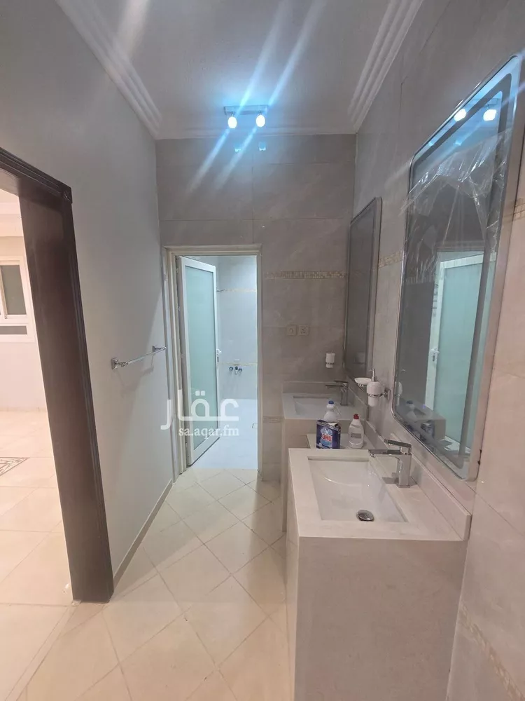 شقة للإيجار في شارع الحاوي, حي العقيق, مدينة الرياض, منطقة الرياض