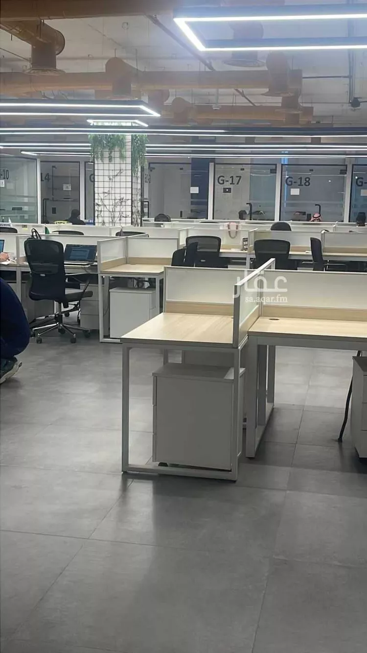 مكتب تجاري للإيجار في شارع صيدا, حي الدريهمية, مدينة الرياض, منطقة الرياض صورة 4