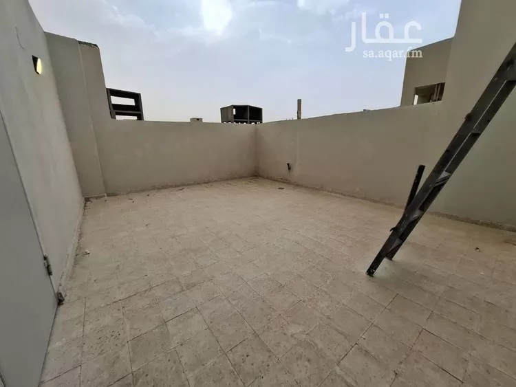 Floor for Sale in Riyadh Badr 13