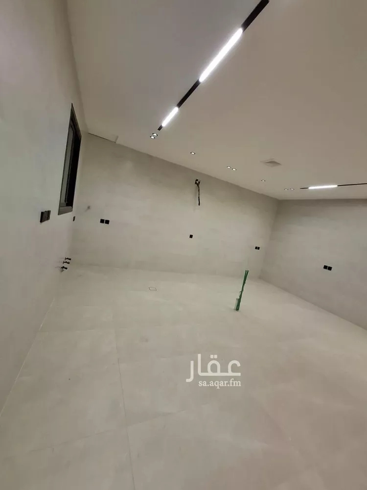 دور للبيع في شارع محمد المصلح, حي بدر, مدينة الرياض, منطقة الرياض صورة 5