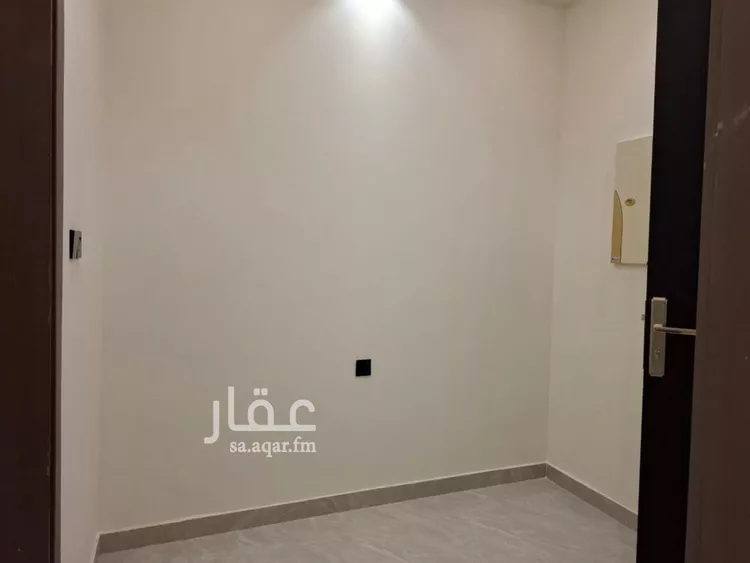 دور للبيع في شارع خيبر, حي بدر, مدينة الرياض, منطقة الرياض 12