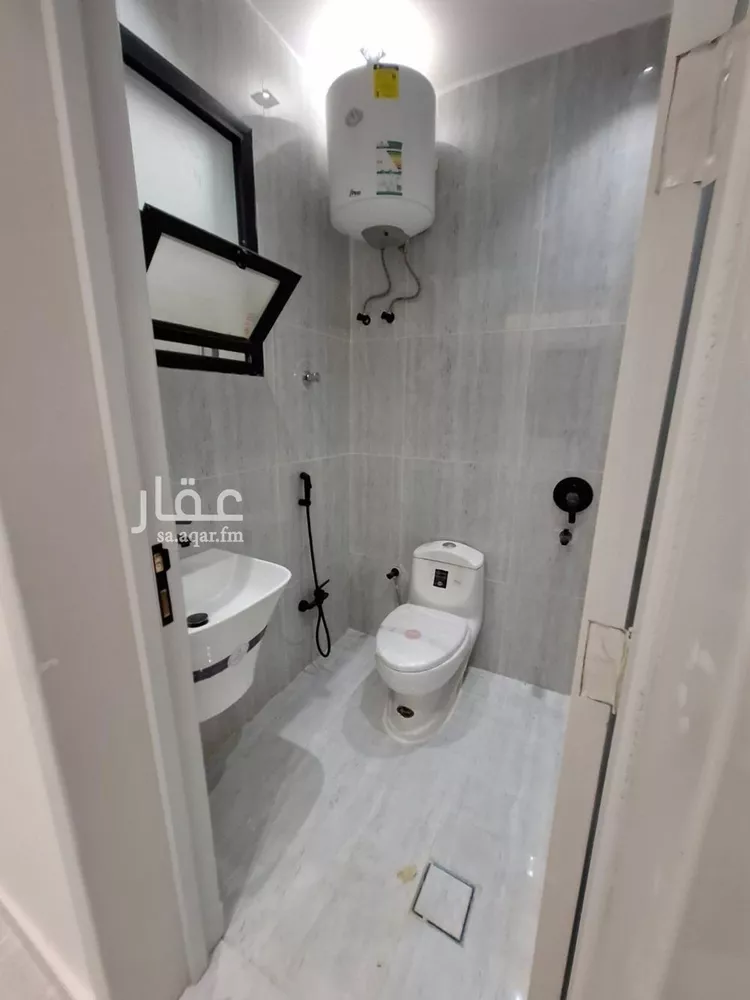 Floor for Sale in Riyadh Badr 19