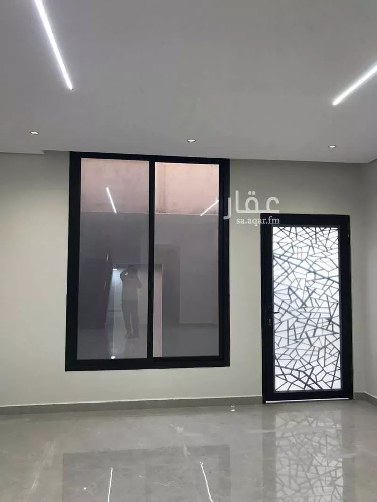 فيلا للبيع في شارع عفيف الغفاري ، حي ضاحية الملك فهد ، الدمام ، الدمام صورة 3