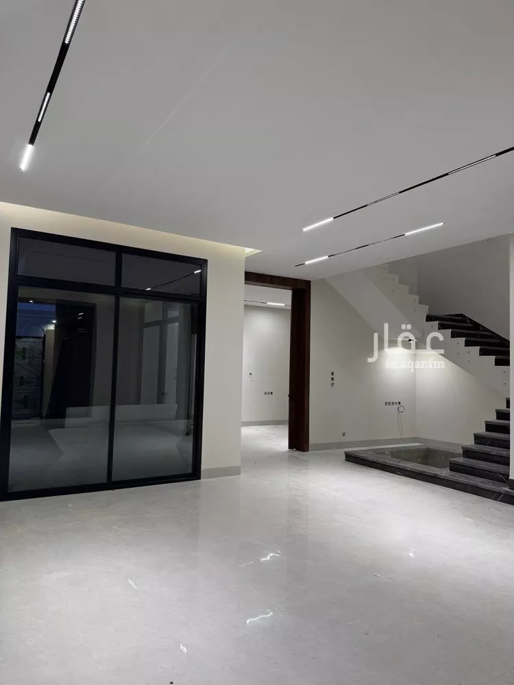 فيلا للبيع في شارع ابن اللبودي, حي المهدية, مدينة الرياض, منطقة الرياض صورة 4