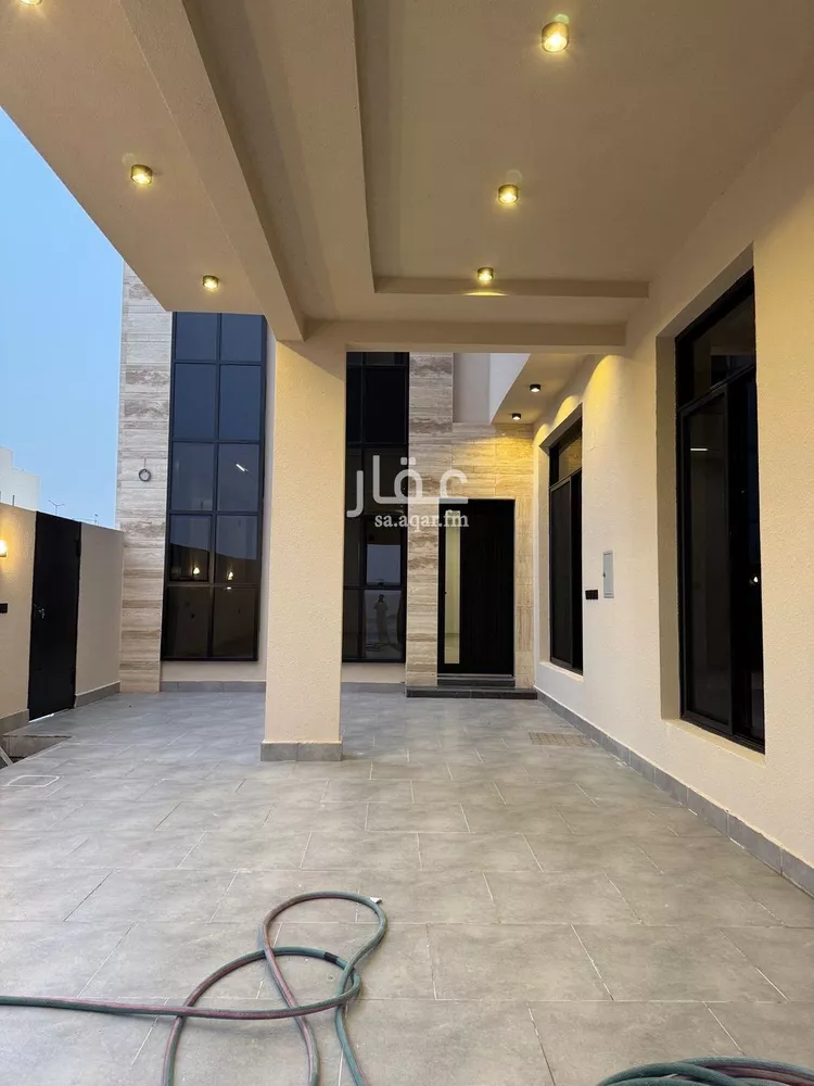 فيلا للبيع في شارع إبراهيم بن محمد الزمزمي, حي المهدية, مدينة الرياض, منطقة الرياض صورة 2