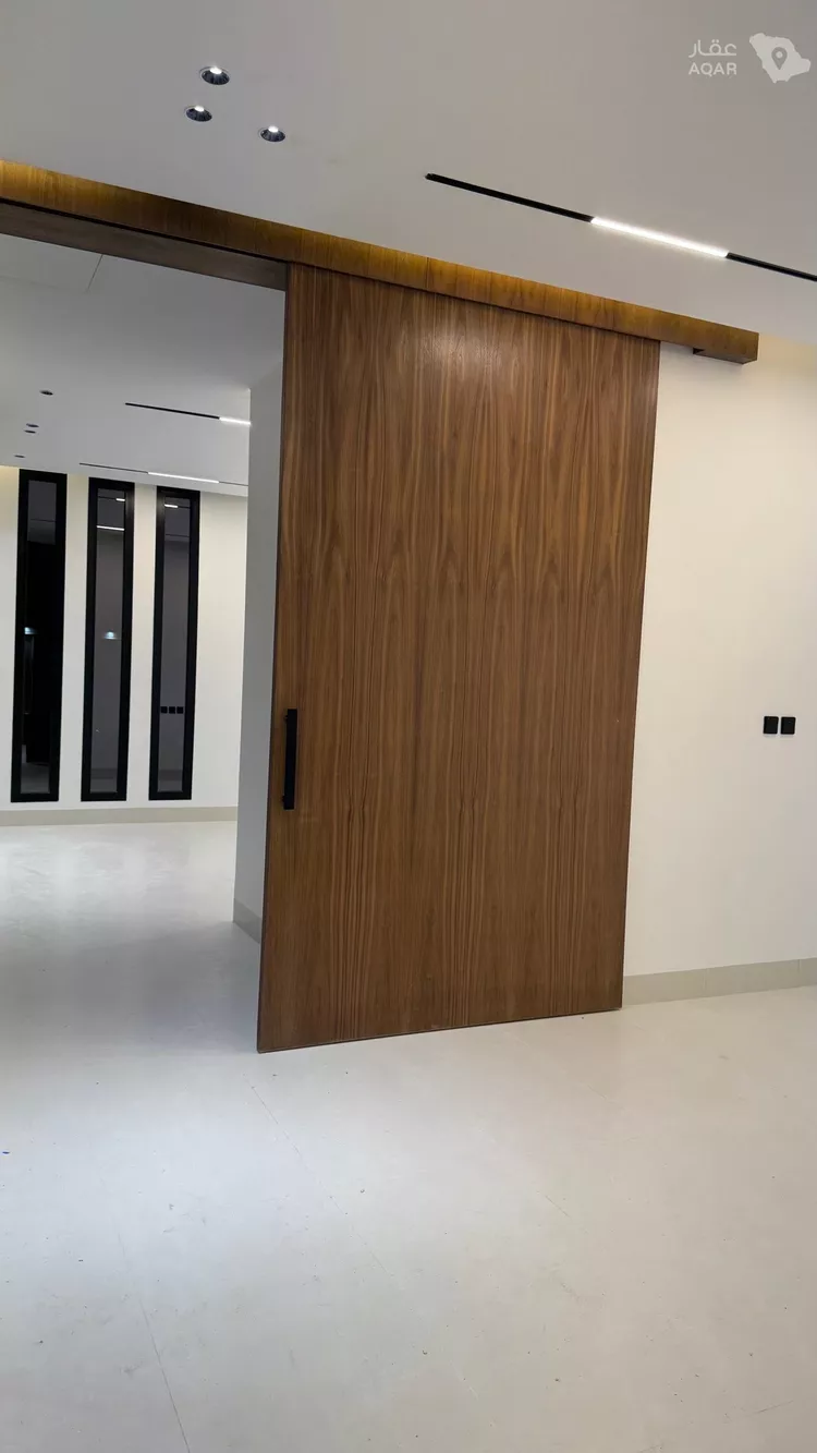 فيلا للبيع في شارع فؤاد سزكين, حي المهدية, مدينة الرياض, منطقة الرياض صورة 2