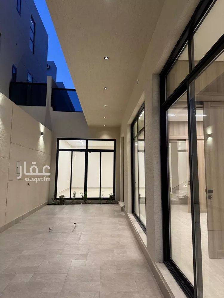 فيلا للبيع في شارع أحمد بن علي الشوائطي, حي المهدية, مدينة الرياض, منطقة الرياض صورة 3